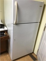 Frigidaire Refrigerator Works, Broken Handle Top