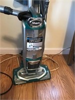 Shark Vacuum, Works