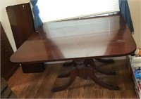 Duncan Phyfe Table With  2 Leaves