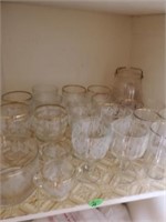 LARGE COLLECTION OF ETCHED GLASSES / PITCHER