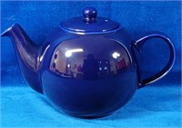 Blue glass tea pot - London pottert - Designed in