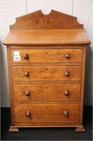 MINIATURE CHEST OF DRAWERS 13"X9"X19"