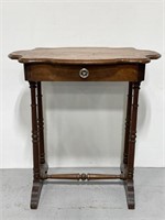 Spindle leg country foyer table with drawer