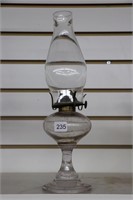 BANNER GLASS OIL LAMP WITH CHIMNEY 14"