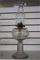 BANNER GLASS OIL LAMP WITH CHIMNEY 18"