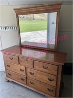 Vintage maple dresser w/ mirror