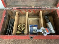 Air Chisel With Fittings