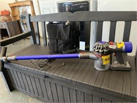 Dyson V8 TotalClean Plus