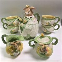 Figural Rabbit Tea Set, 7 Pieces