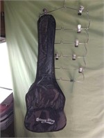 Strung Wind nylon zippered guitar case