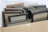 LARGE LOT OF PICTURE FRAMES