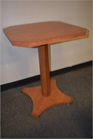 36" HIGH TOP TABLE