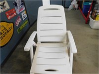 2 Antigua Patio Lounge Recliner chairs