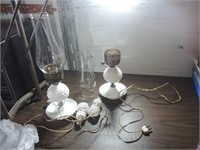 2 LAMPS W/BULBS