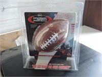 FOOTBALL SHAPE UNIVERSAL REMOTE CONTROL