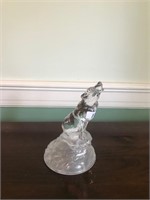 Nice Frosted Crystal Wolf Figurine