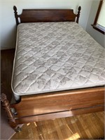 NICE MAHOGANY PINEAPPLE CARVED BED FULL SIZE