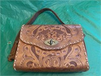 NICE MEXICAN HAND TOOLED LEATHER PURSE FLORAL
