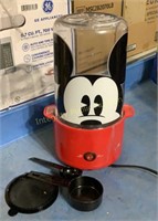 Disney DCM-60CN Mickey Mouse Popcorn Popper