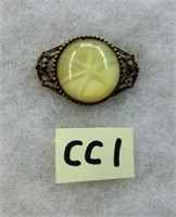 CC!- Victorian brooch w/yellow stone