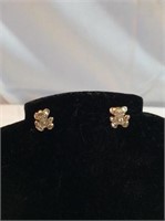 14K  yellow gold teddy bear earrings no backs .3g