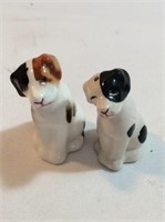 Dog salt and pepper shakers