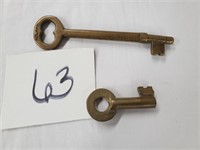 pair of early key locks