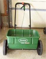 Lot #4213 - Scotts 3000 Accugreen Lawn Spreader