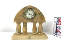 Horloge de bureau en marbre beige