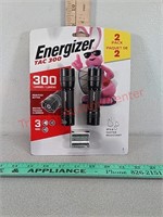 2 pc energizer battery flashlights