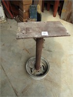 INDUSTRIAL BENCH GRINDER  STAND