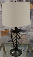 48 - CONTEMPORARY STYLE TABLE LAMP