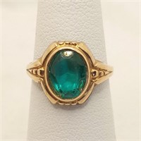 10K Ring w/ Green Stone