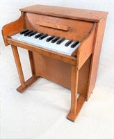 small toy piano