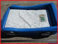 LARGE CAR BED 7'L-43W