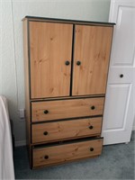 3 piece bedroom set (matches 2 pieces in lot 23)