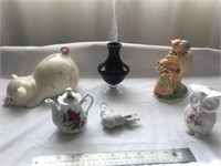 Collection of 5 ceramic pieces