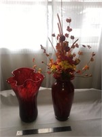 Collection of 2 red glass vases