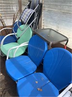 Lot of Metal outdoor chairs