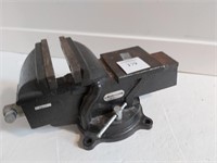 A Mastercraft Commercial Table Vice