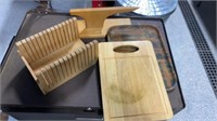 Bread cutter board, cutting board