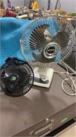 2 small Fans