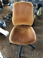 OFFICE CHAIR