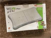 NEW WII FIT PLUS