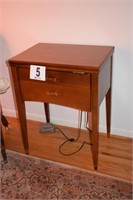 Sewing Table (23.5"x30")