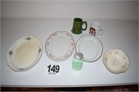 Misc. Tray & Cup Lot