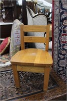 CHILDS CHAIR