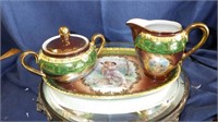 Cream and sugar set with serving tray