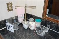 Bathroom Décor and Supplies