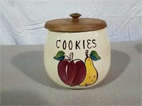 Purinton cookie jar with wooden lid with hairline